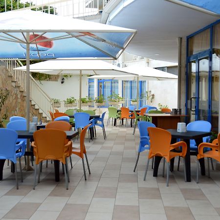 סאני ביץ' Aquamarine Hotel מראה חיצוני תמונה