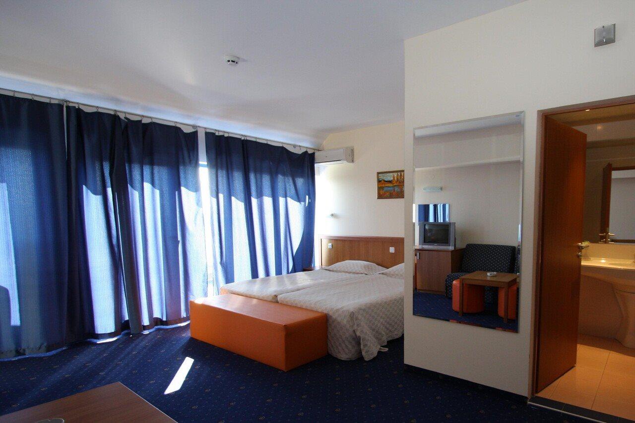 סאני ביץ' Aquamarine Hotel מראה חיצוני תמונה