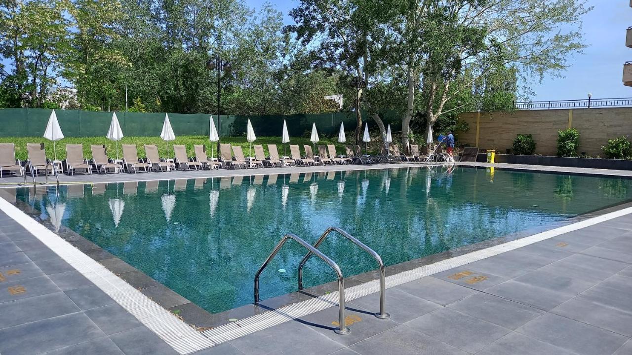 סאני ביץ' Aquamarine Hotel מראה חיצוני תמונה