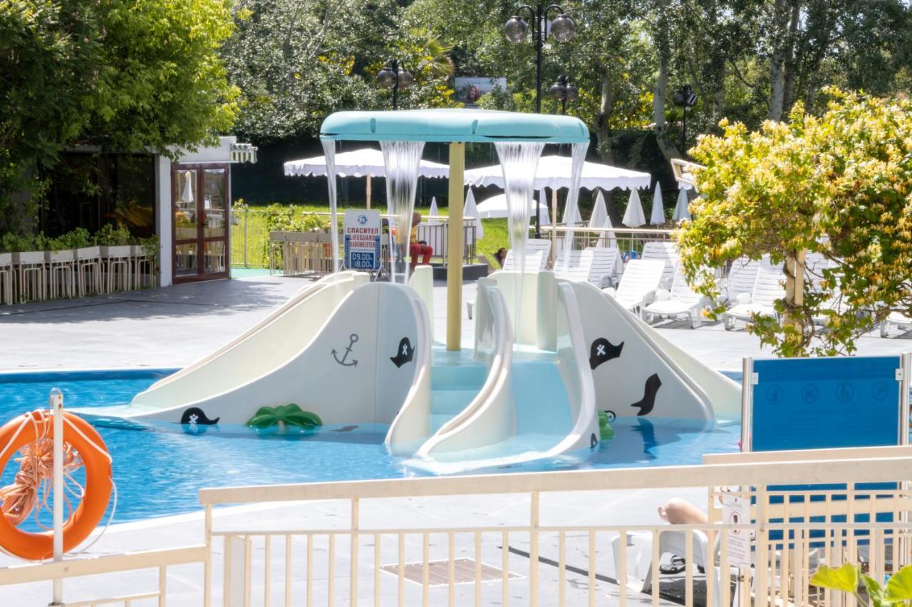 סאני ביץ' Aquamarine Hotel מראה חיצוני תמונה