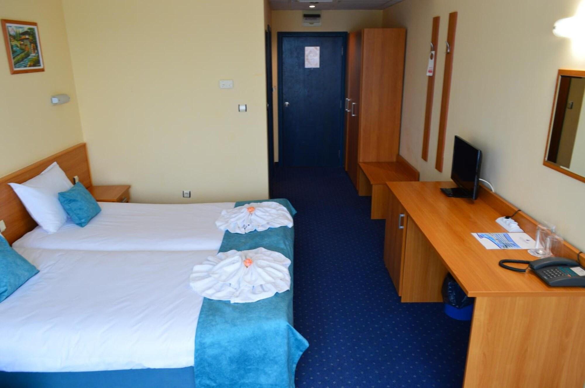 סאני ביץ' Aquamarine Hotel מראה חיצוני תמונה