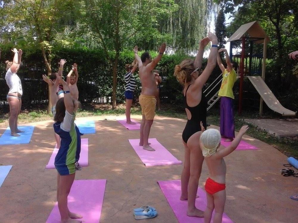 סאני ביץ' Aquamarine Hotel מראה חיצוני תמונה